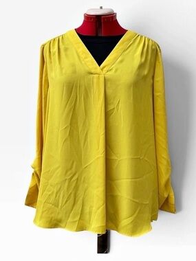 Jones New York Yellow V-Neck Blouse Size xl
